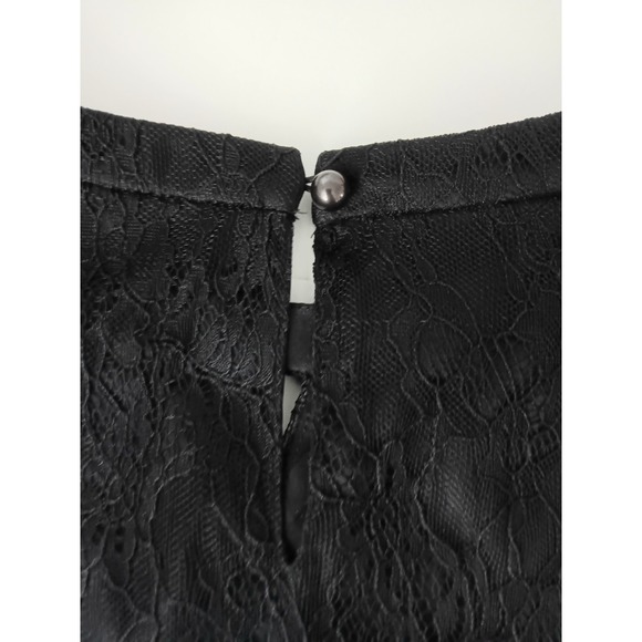 Isaac Mizrahi Live! Top Sz 12 Chantilly Lace Ruffle Keyhole Neck Black Fairy - Picture 7 of 16